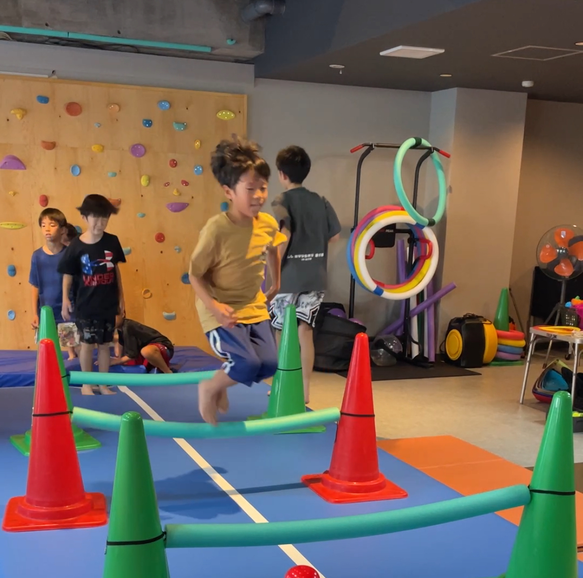 バランス感覚を鍛えよう！楽しい運動遊びでボディバランストレーニング｜鹿児島市松原町｜運動＆学習教室BIGTREE