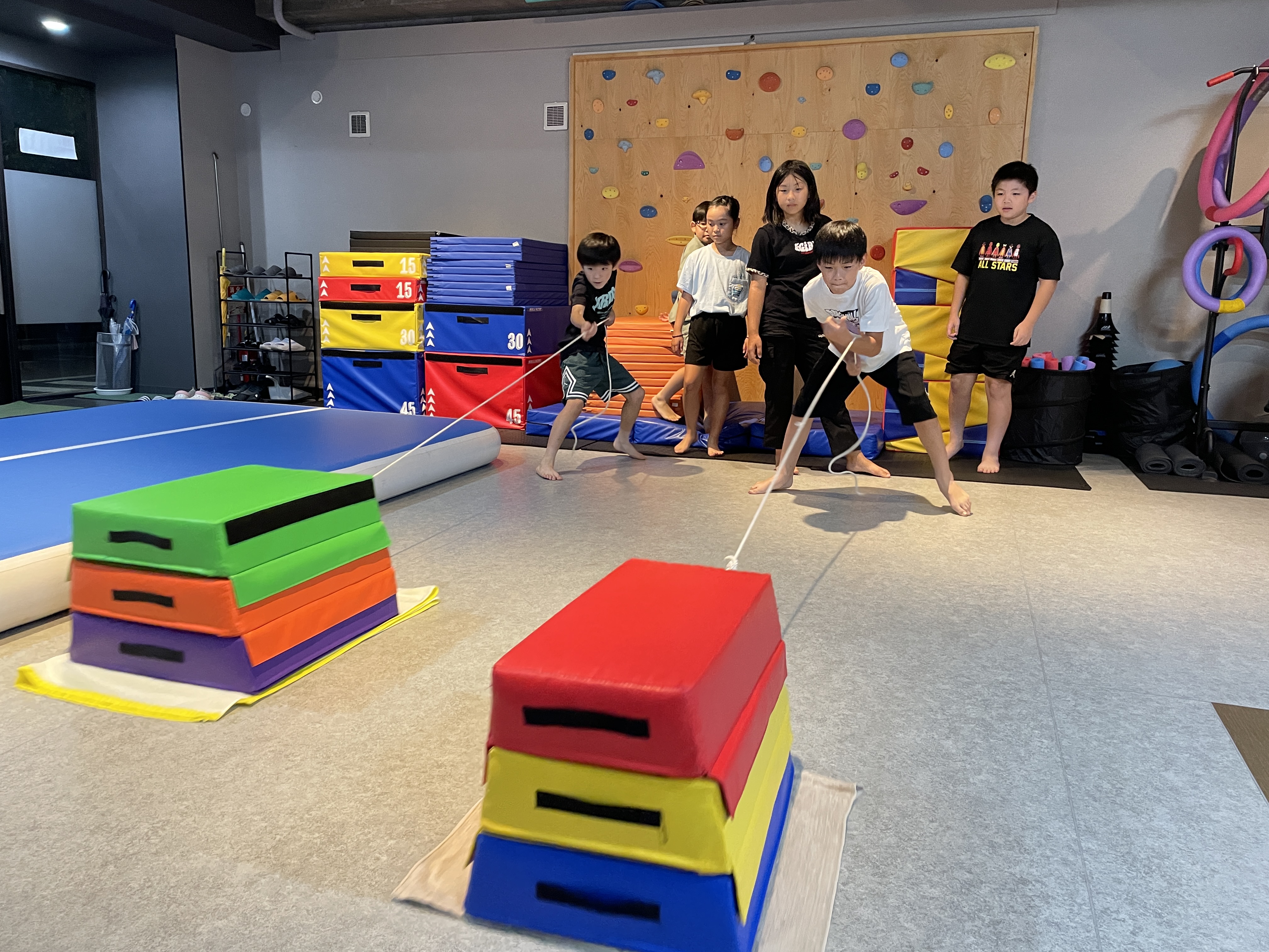 強い体と運動の土台をつくる！ 小学生の成長に欠かせない“押す・引く”の動き｜鹿児島市松原町｜運動＆学習教室BIGTREE